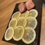 すすきの焼肉きらく - スーパーネギタン塩と上タン塩
