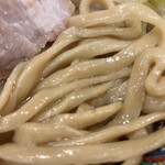 ブタイチ - 麺は太麺、平麺