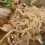 瀬戸内魚類 七福神 - 麺は仏の太さ、ちじれ麺