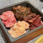 超絶焼肉 元三 - 超絶への挑戦(ブリスケ・レバー・ハツ・上ミノ)