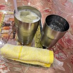 インドレストラン ラム - オレンジラッシー お水 おしぼり