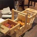  「メトロポリタングリル」 - 