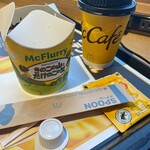 マクドナルド - ドリンク写真:マックフルーリー ホットティー（ミルク）S