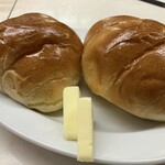 ヨシカミ - ロールパンもなんでかいつものより美味しい　笑