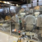 ヨシカミ - すごい手際の良さです　見てて超楽しい⭐️