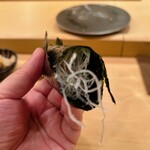 木挽町 とも樹 - 口直しにツマの手巻きをいただきます