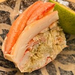 木挽町 とも樹 - 鳥取のももちゃん蟹。ズワイと紅ズワイの交配です。個体が良いのか旨味が濃ゆい（＾◇＾）