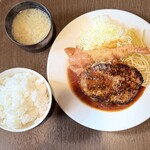 洋食バル ウルトラ - ハンバーグ（1,200円）&エビフライ（400円）