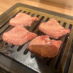 新宿焼肉 ホルモンいのうえ - 