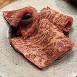 炭火焼肉 絆繁 - 