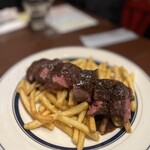 ビストロ　ガール・ド・リヨン - 