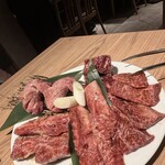 肉之山翔 - 