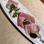 小石川 中勢以 - 