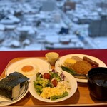 ホテルイタリア軒 - 握りたておにぎり（塩引き鮭）ほか