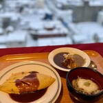 ホテルイタリア軒 - オムレツ、カレー（チキンとビーフ合いがけ）、とろろ蕎麦