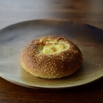 亀齢 - 料理写真:チーズカレーパン