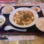 紅龍閣 - 麻婆豆腐ランチセット 680円