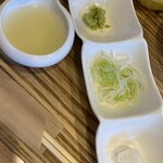 十割舞そば 忠庵 - おろし汁、薬味