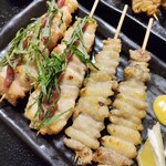 串ひで - 梅しそ　　　　　鳥皮(塩)