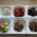14-54 ピッツェリア - おつまみ7点盛り　1200円
(自家製チャーシュー、ナポリの肉団子、パルミジャーノ、ペコリーノ、サラダ、ミックスきのこ、揚げなす)