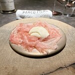 パルコ フィエラ - 作り立て自家製モッツァレラチーズ＆18ヶ月熟成プロシュート