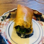饗華 - 髪菜と干し柿の春巻き