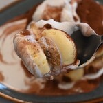 カフェ ザ サン リブズ ヒア - 