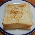 パンのペリカン - トーストした食パン