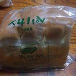 パンのペリカン - 山型の食パン
