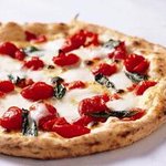 PIZZA SALVATORE CUOMO - 受賞ピッツァ“D.O.C”～ドック～/シンプルだけにごまかしのきかない贅沢なピッツァ。
