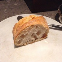 レストラン リューズ - パン。