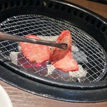 炭火焼肉 はな火 - 