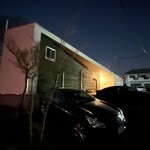 日本料理ひたち野いしざき - 外観。奥にも駐車場があります。