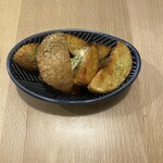 駅バル JunJun - 皮付フライドポテト