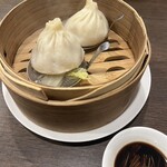 四川 郷土菜 シャンバァロウ - 小籠包