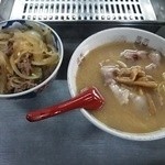 名門 - ラーメンと牛メシ