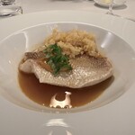 レストラン ル・ボワ(登大路ホテル) - リゾットのせて完成