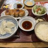 餃子の丸満 本店