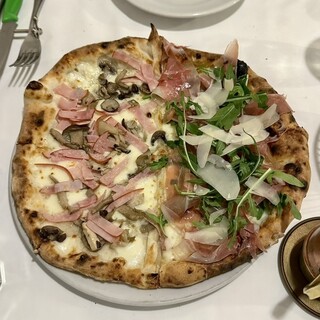 トラットリア ピッツェリア ラルテ_1