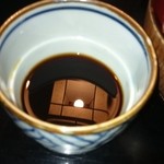 関東風のつけ汁。関西風にも変更