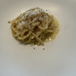 L'OCEANO - トンナレッリ　パルミジャーノ　黒胡椒