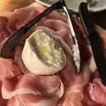 カルネジーオ ウエスト - 