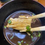 亀庄寿司 - 中の魚ブリか？