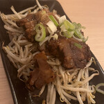 餃子屋とんぼ - 焼豚もやし盛り