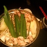 九州料理・京野菜 EZOYA - EZOYA　モツ鍋味噌味
