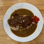 道10 - 料理写真:2026.01.31 (土)    カツカレー　1200円（税込）　ご飯半分。