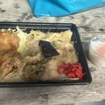 イチキ - 鶏からとニンニク豚ソテー