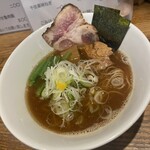 中華そば べぃしっく - 料理写真:醤油中華そば