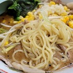 ラーメンショップ マンザイ - 麺