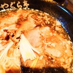 やぐら亭 - 味が染みっしみでホロッホロの、絶品"チャーシュー"。